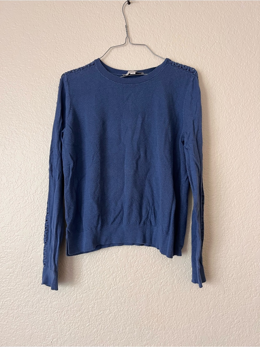 LOFT  Blue Long-Sleeve Crewneck Knit Top